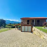 Casa Donegrinho Com Piscina Holiday home Moncao