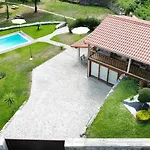 Holiday home Casa Donegrinho Com Piscina Moncao