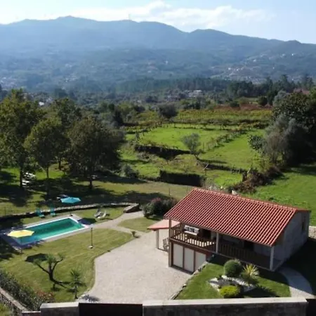 Casa Donegrinho Com Piscina E Sem Piscina * Moncao