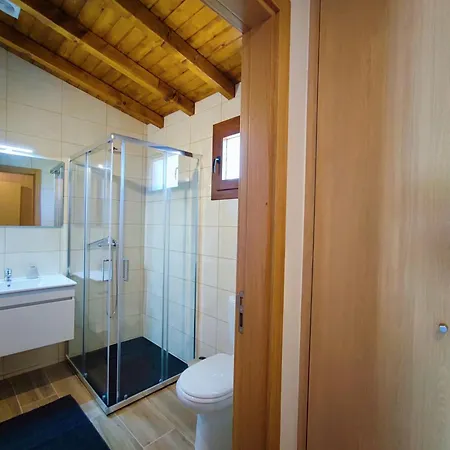 Casa Donegrinho Com Piscina E Sem Piscina Moncao