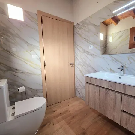 Casa Donegrinho Com Piscina * Monção