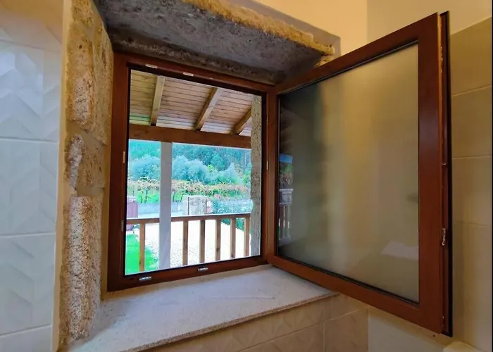 Holiday home Casa Donegrinho Com Piscina Moncao