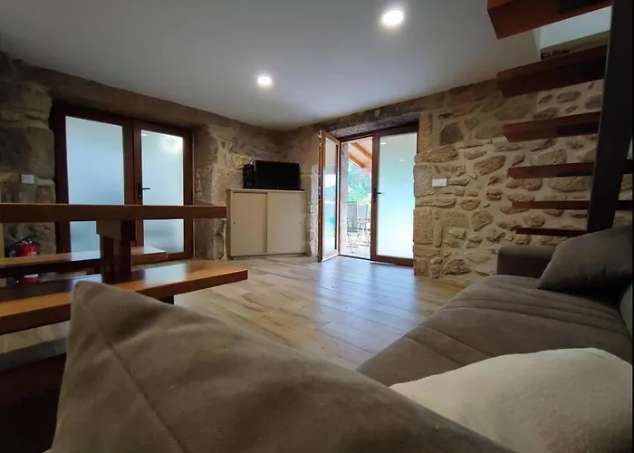 Casa Donegrinho Com Piscina Holiday home Moncao