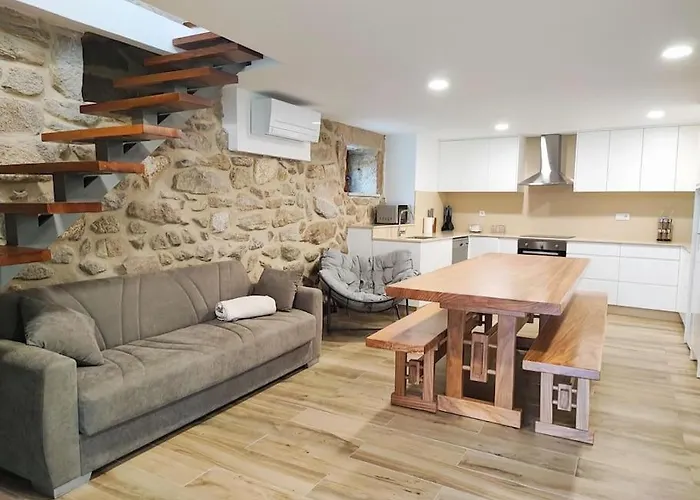 Holiday home Casa Donegrinho Com Piscina Moncao