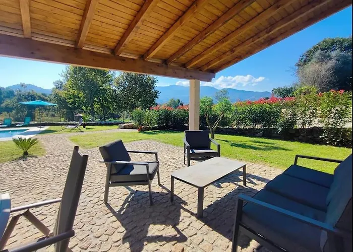 Casa Donegrinho Com Piscina Moncao