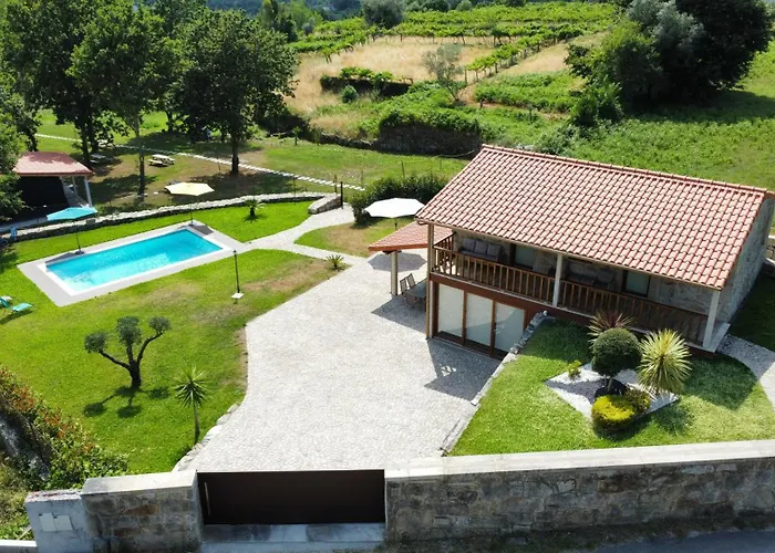 Holiday home Casa Donegrinho Com Piscina *